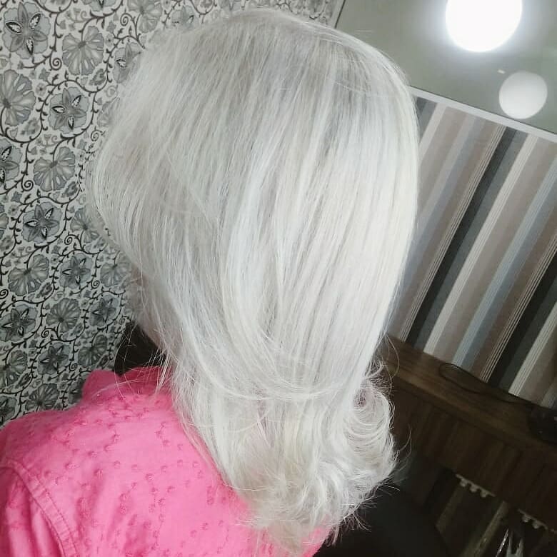 Escova em Blumenau – Deixe Seus Cabelos Perfeitos no Dannilo Cabeleireiro Escova em Blumenau – Deixe Seus Cabelos Perfeitos no Dannilo Cabeleireiro