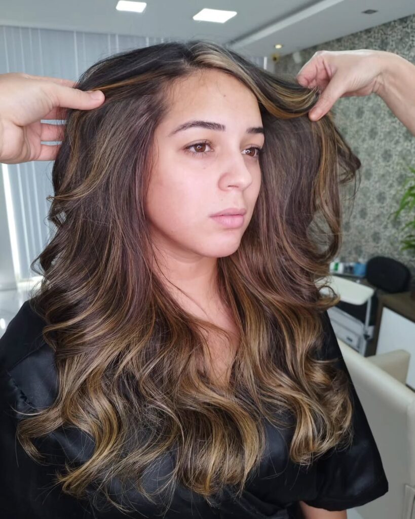 Coloração e mechas – Dannilo Cabeleireiro, Água Verde, Blumenau - SC – foto 2