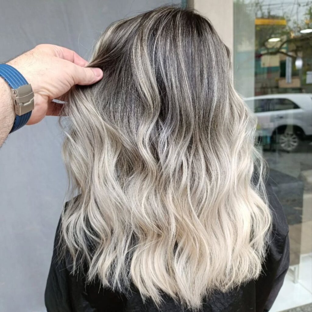 Coloração e mechas – Dannilo Cabeleireiro, Água Verde, Blumenau - SC – foto 16