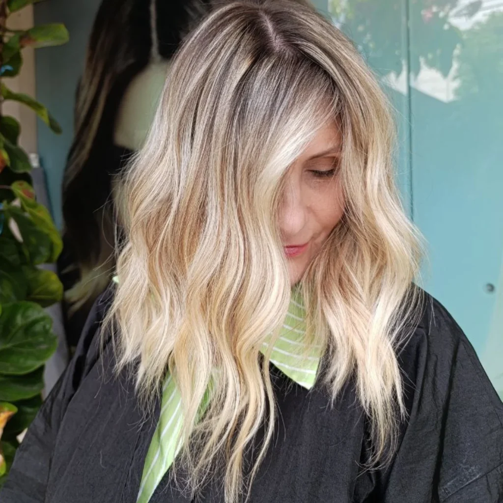 Coloração e mechas – Dannilo Cabeleireiro, Água Verde, Blumenau - SC – foto 12