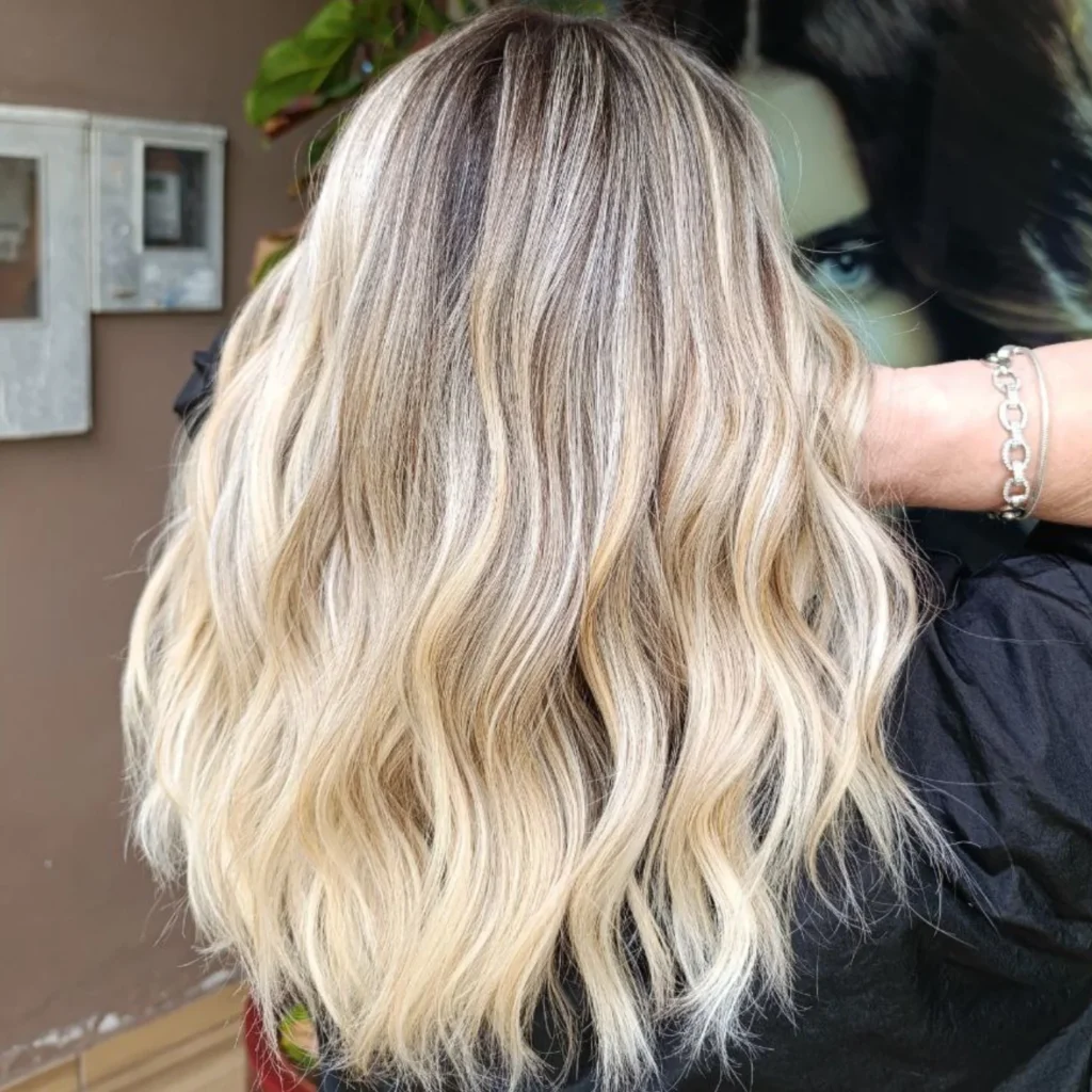 Coloração e mechas – Dannilo Cabeleireiro, Água Verde, Blumenau - SC – foto 13