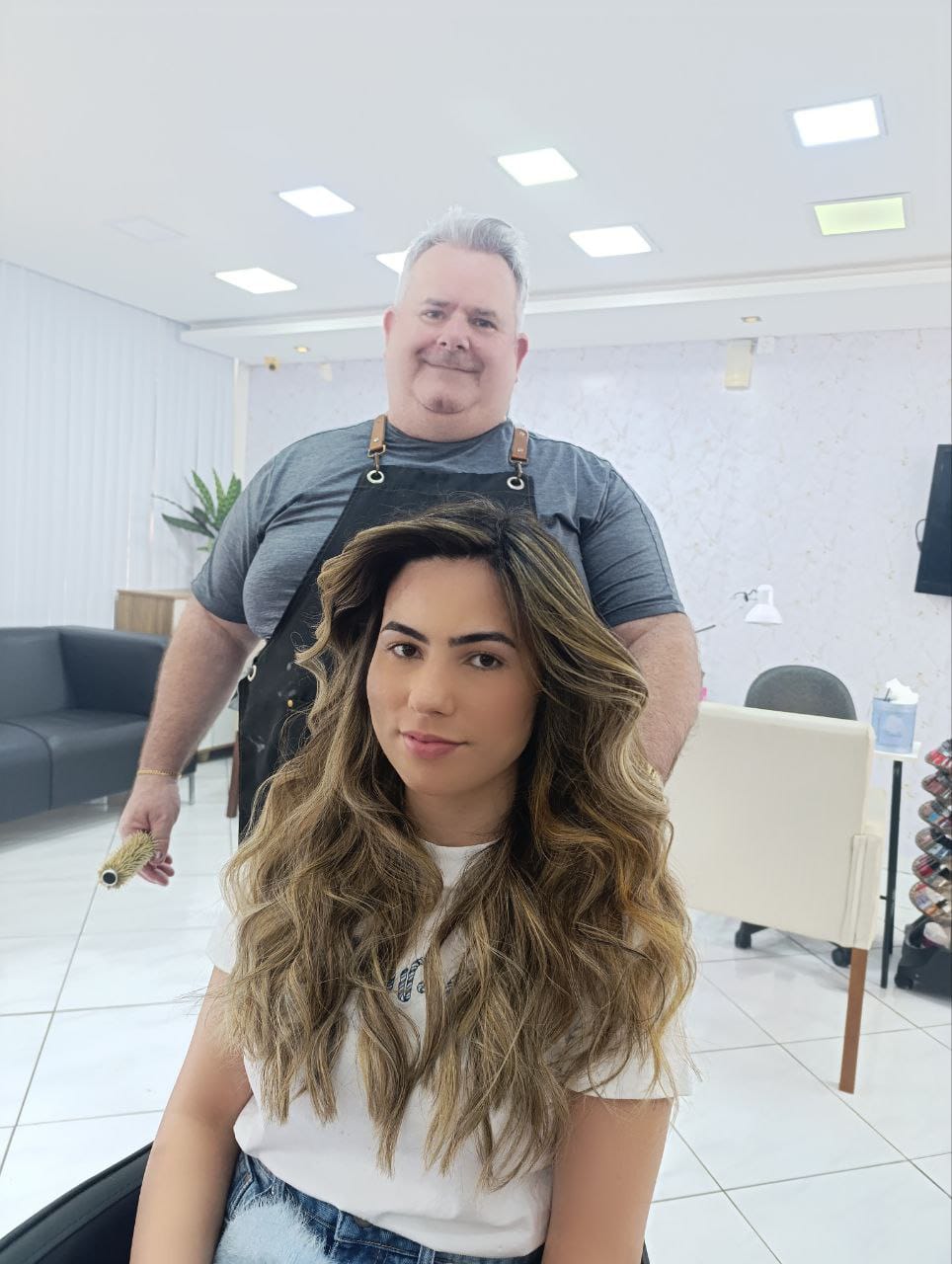 Cabeleireiro em Blumenau no Água Verde, Blumenau: Mechas, Corte e Hidratação